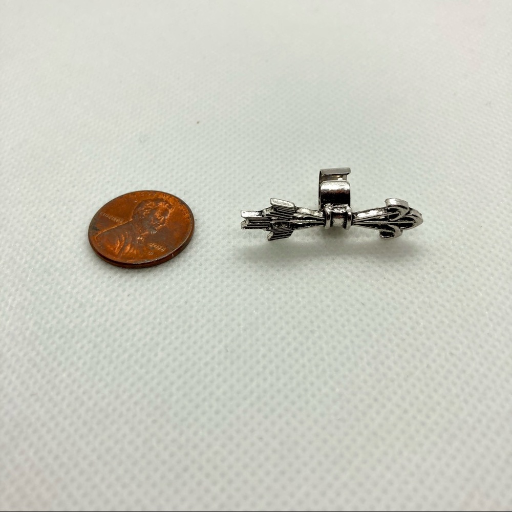 LAST 1! Single Silver Shooting Arrows Cuff Earring - Picture 7 of 9